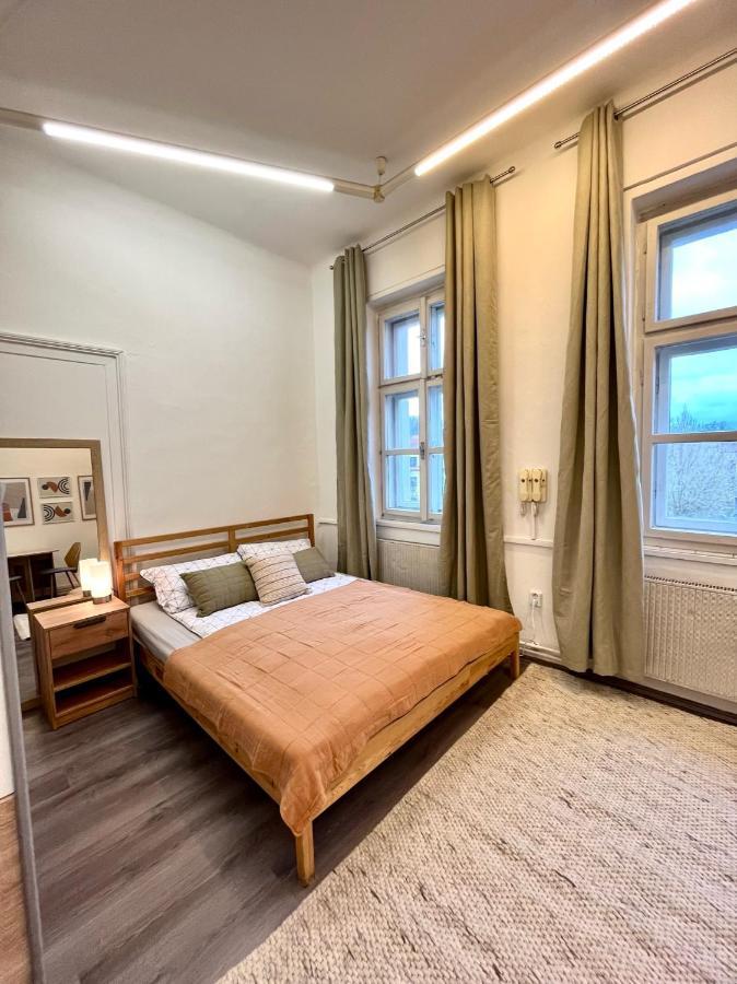 Apartment 1 Bedroom Close To Palmovka Prag
